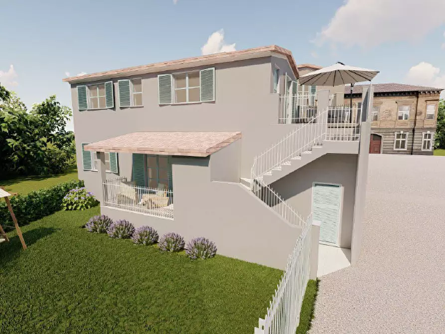 Immagine 1 di Casa trifamiliare in vendita  a Sarzana