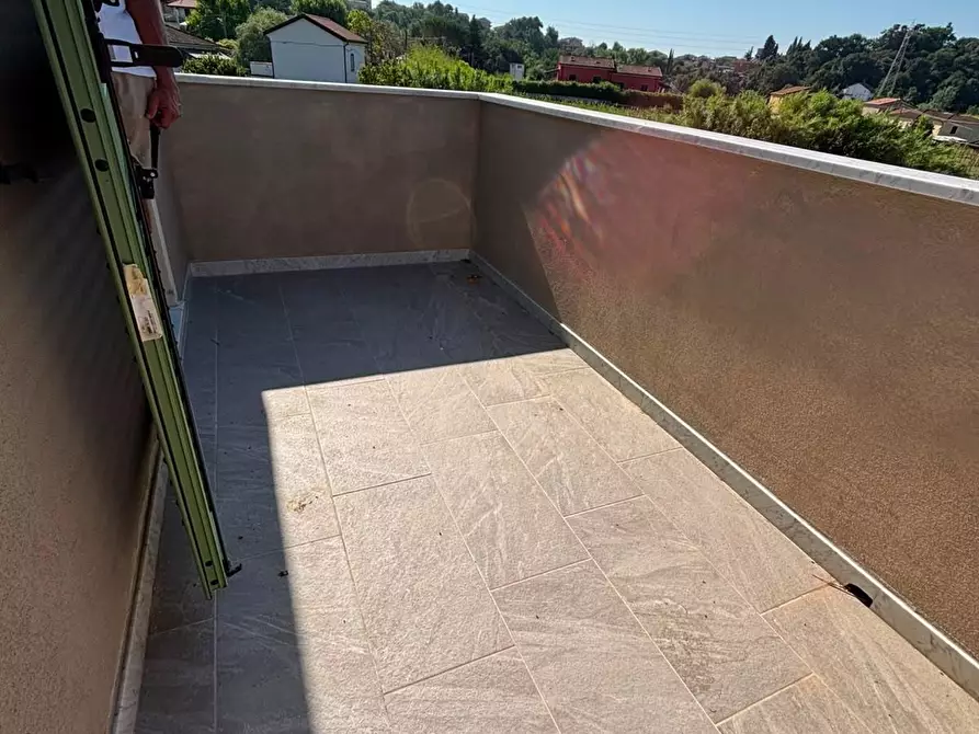 Immagine 29 di Casa trifamiliare in vendita  a Sarzana