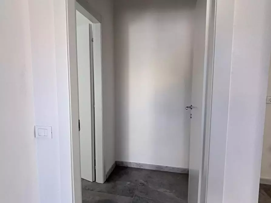 Immagine 22 di Casa trifamiliare in vendita  a Sarzana