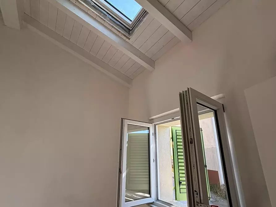 Immagine 27 di Casa trifamiliare in vendita  a Sarzana