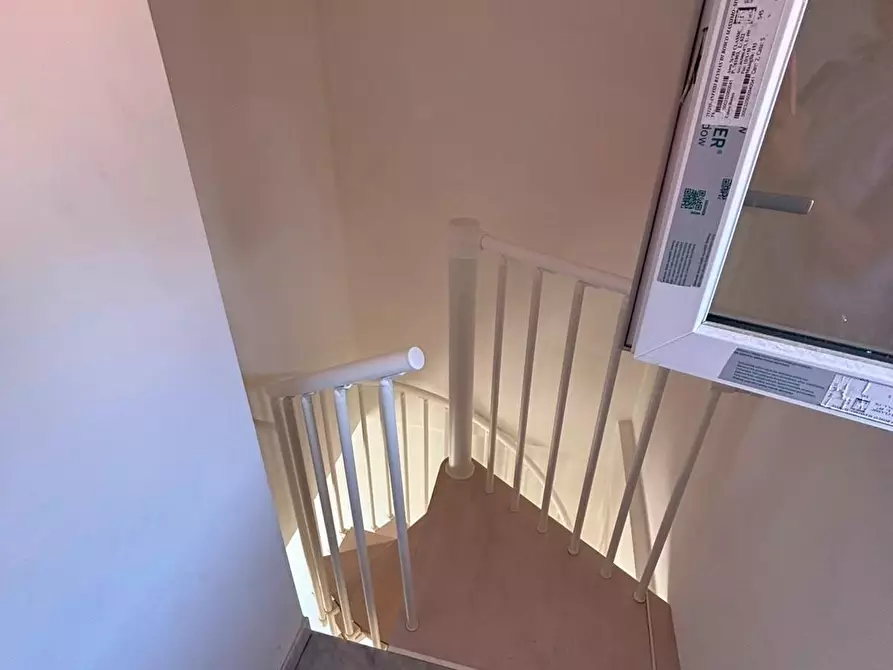 Immagine 21 di Casa trifamiliare in vendita  a Sarzana