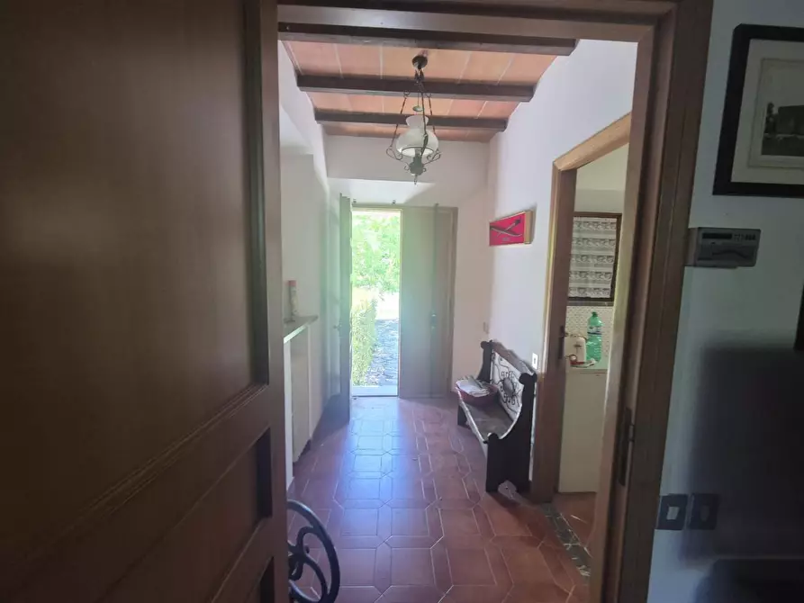 Immagine 18 di Villa in vendita  a Gaiole In Chianti