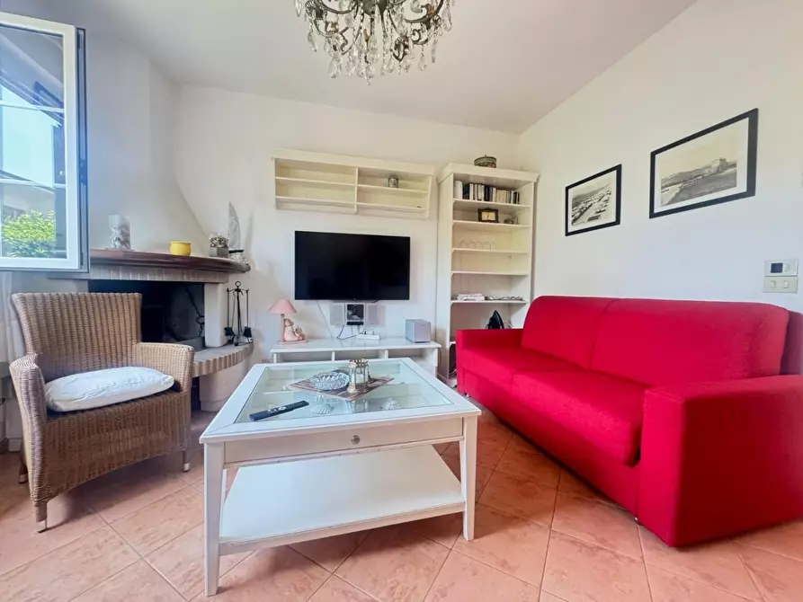 Immagine 7 di Casa indipendente in vendita  a Forte Dei Marmi
