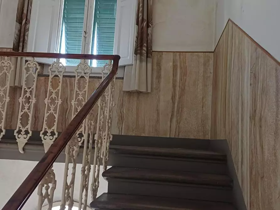 Immagine 10 di Villa in vendita  a Empoli