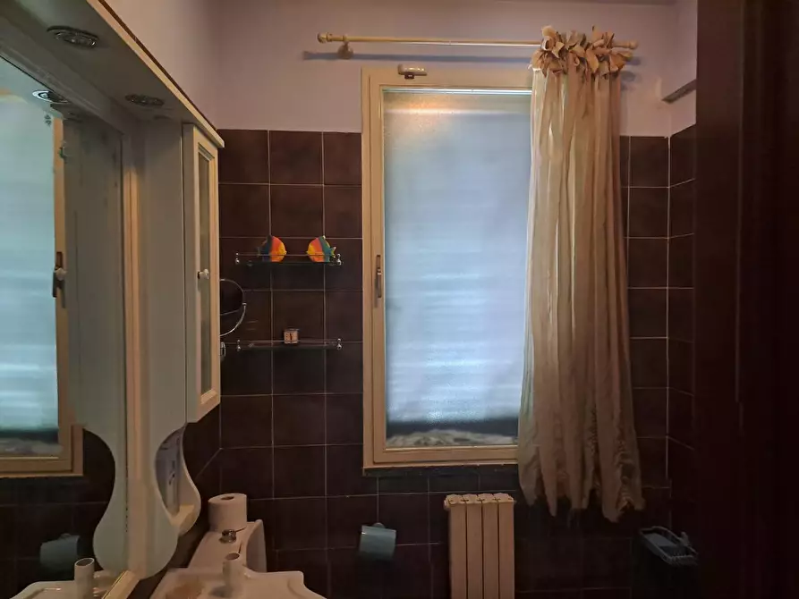 Immagine 17 di Villetta a schiera in vendita  a San Giuliano Terme