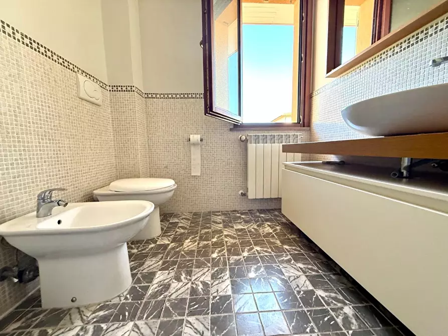 Immagine 8 di Appartamento in affitto  a Ponsacco