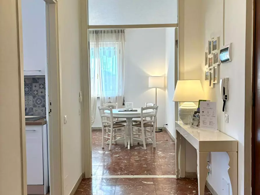 Immagine 1 di Appartamento in vendita  a Carrara