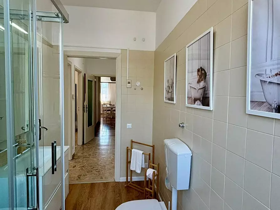 Immagine 14 di Appartamento in vendita  a Carrara
