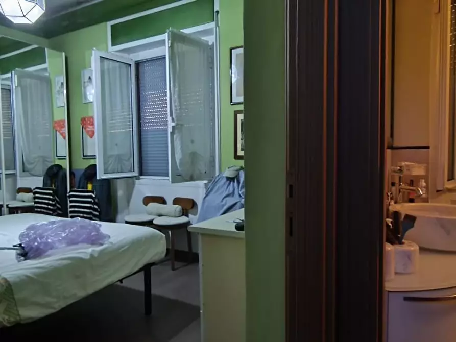 Immagine 13 di Casa semindipendente in vendita  a Carrara