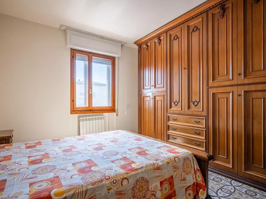 Immagine 27 di Mansarda in vendita  a Pontedera