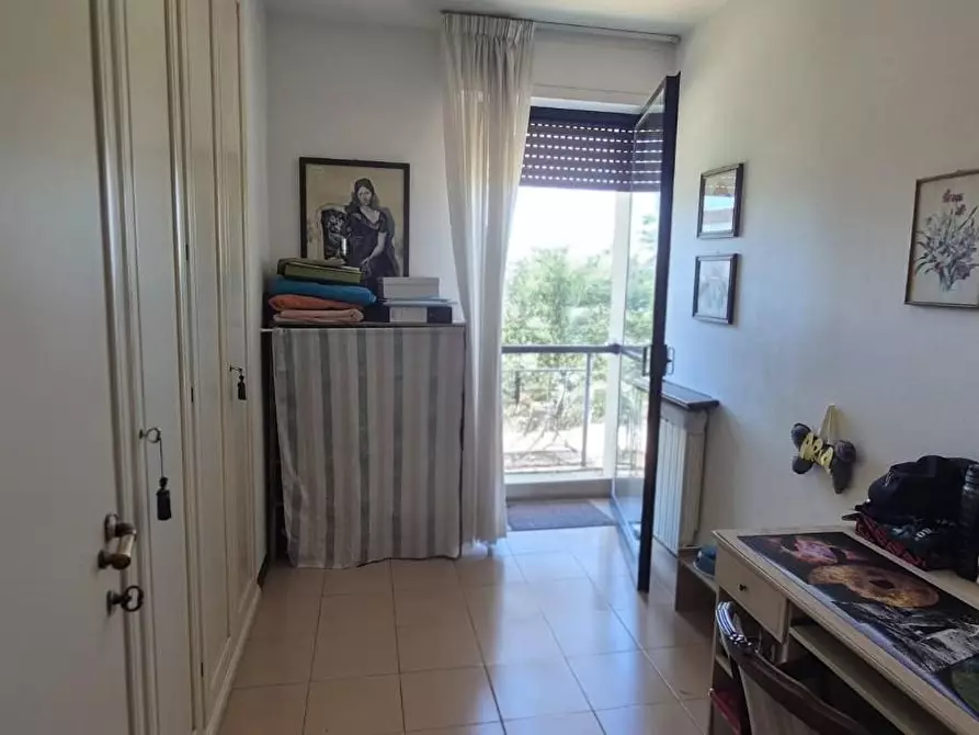 Immagine 11 di Appartamento in vendita  a Viareggio