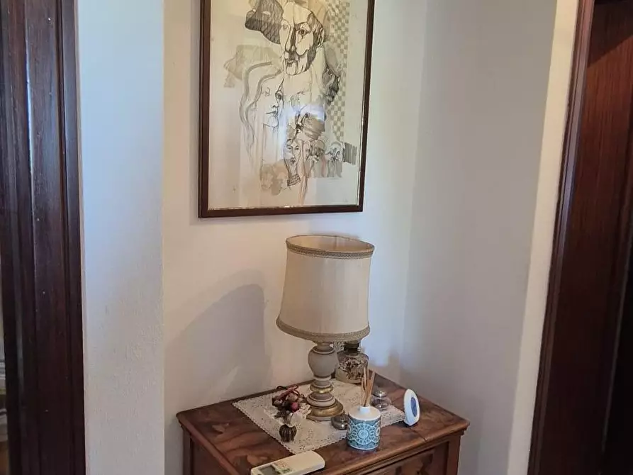 Immagine 5 di Appartamento in vendita  a Viareggio