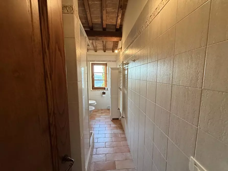 Immagine 6 di Appartamento in vendita  a San Gimignano