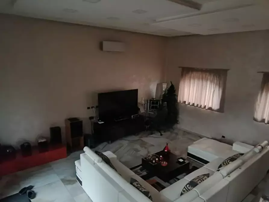 Immagine 8 di Villa in vendita  a Leini