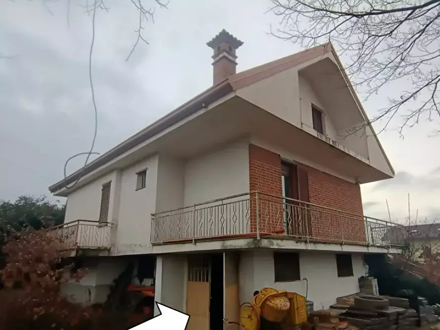 Immagine 17 di Villa in vendita  a Leini