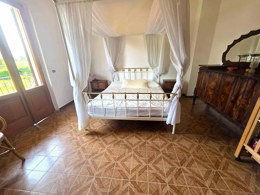 Immagine 26 di Casa quadrifamiliare in vendita  a Montignoso