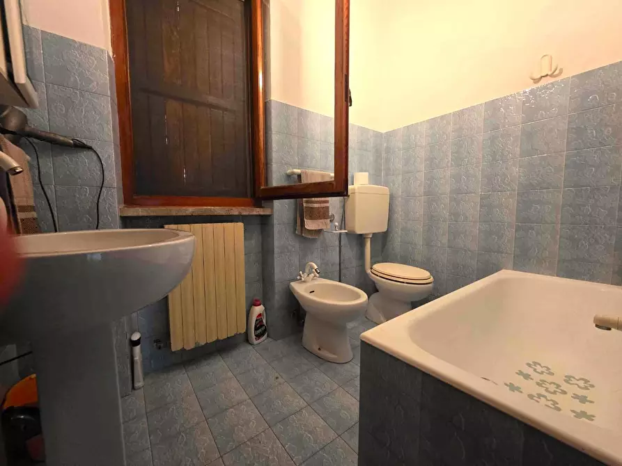 Immagine 28 di Casa quadrifamiliare in vendita  a Montignoso