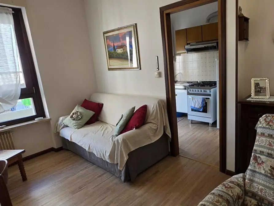 Immagine 2 di Appartamento in vendita  a Carrara