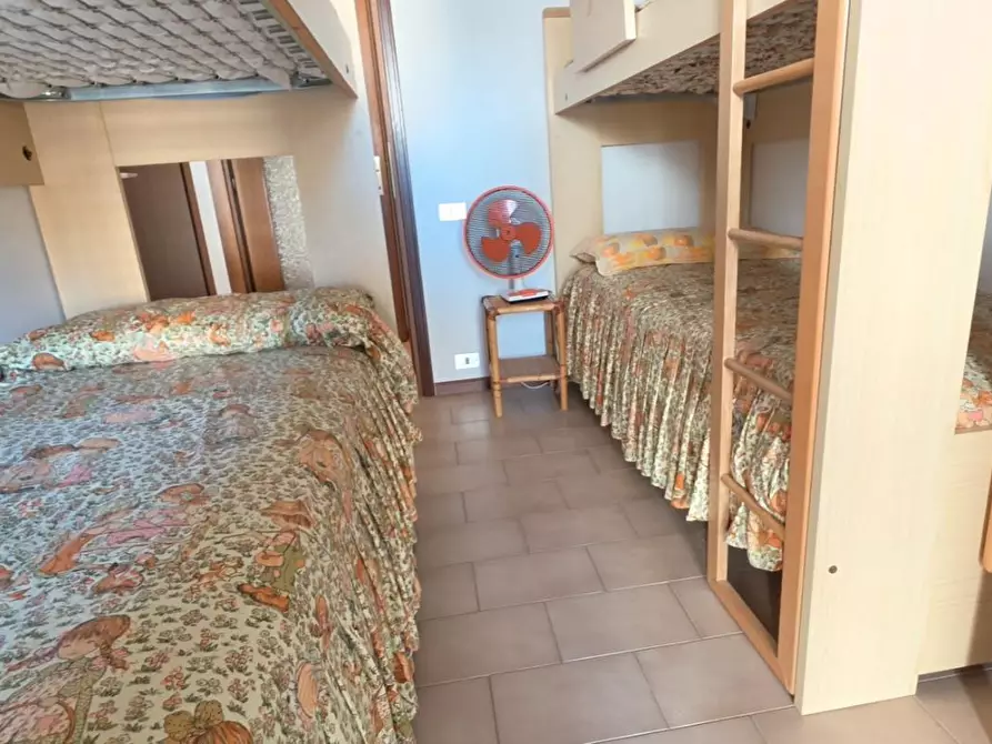 Immagine 12 di Appartamento in vendita  a Carrara