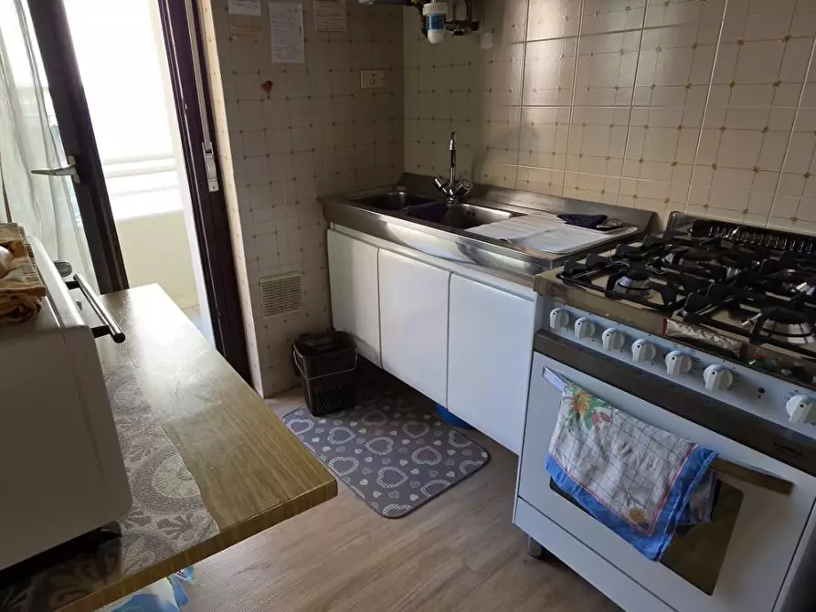 Immagine 7 di Appartamento in vendita  a Carrara