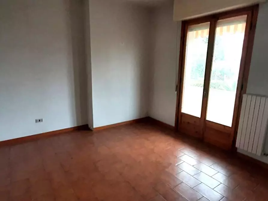 Immagine 12 di Appartamento in vendita  a Rosignano Marittimo