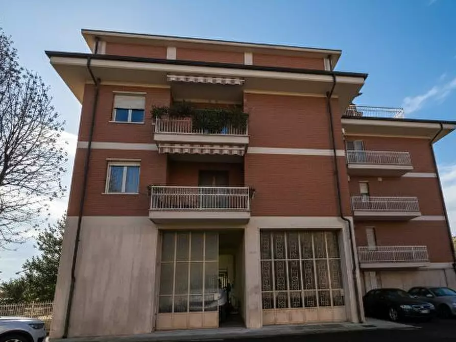 Immagine 2 di Appartamento in vendita  a Ciriè