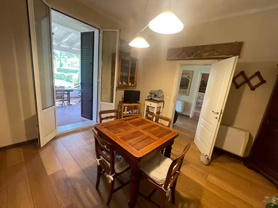 Immagine 10 di Casa indipendente in vendita  a Massa
