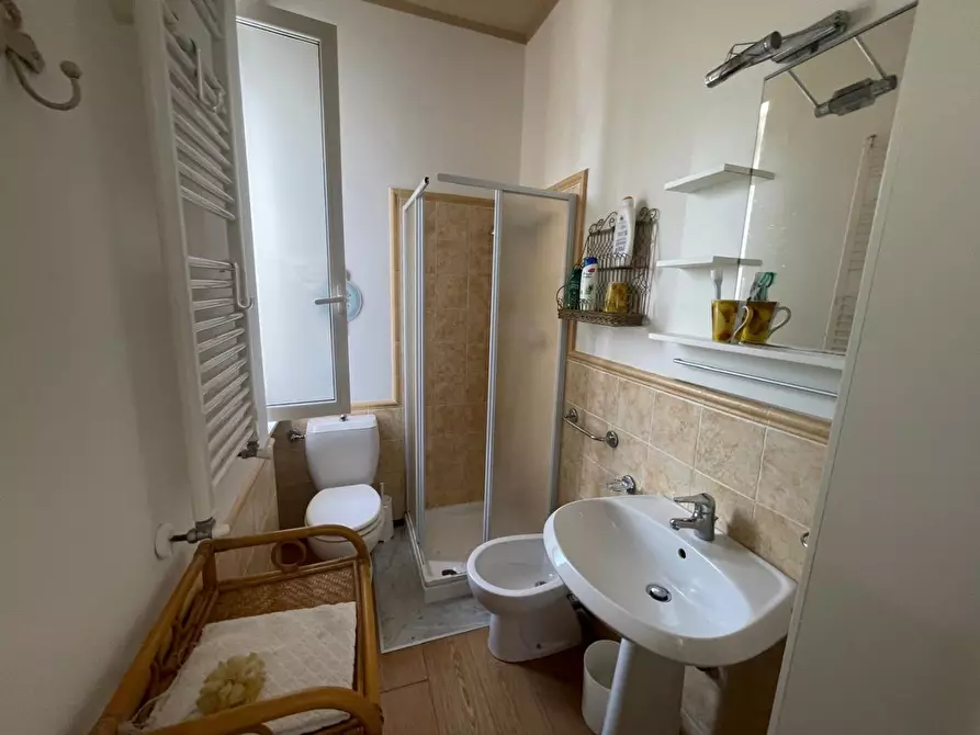 Immagine 14 di Casa indipendente in vendita  a Massa