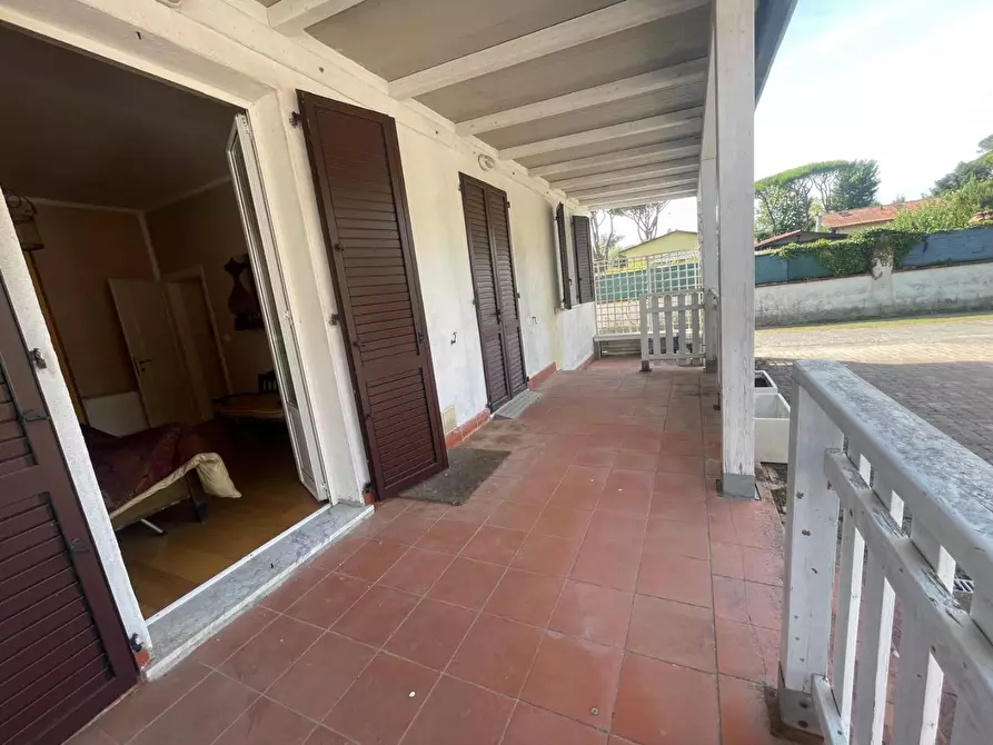 Immagine 24 di Casa indipendente in vendita  a Massa