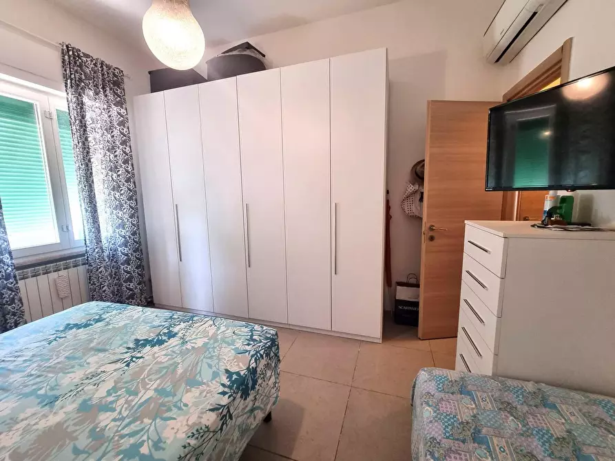 Immagine 15 di Casa indipendente in vendita  a Viareggio