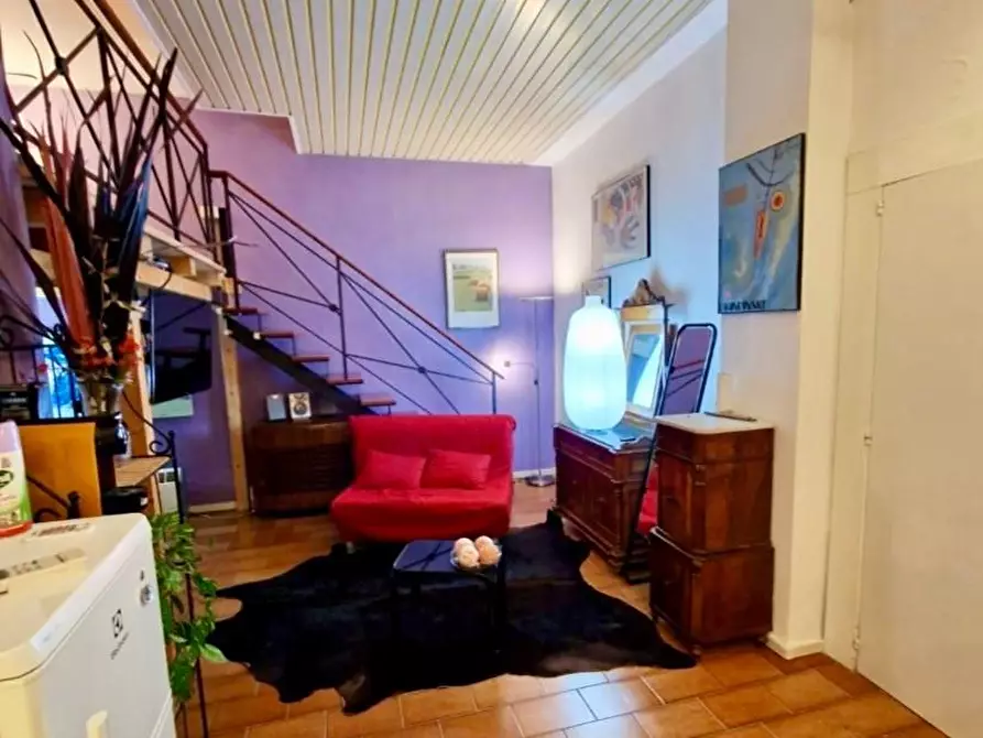 Immagine 2 di Appartamento in vendita  a Siena