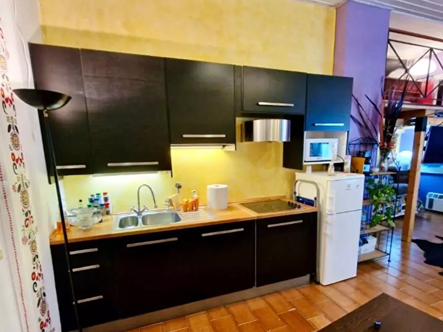 Immagine 4 di Appartamento in vendita  a Siena