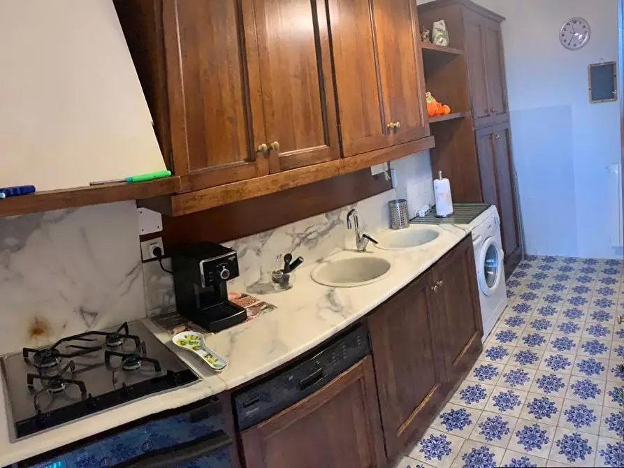 Immagine 16 di Appartamento in affitto  a Viareggio