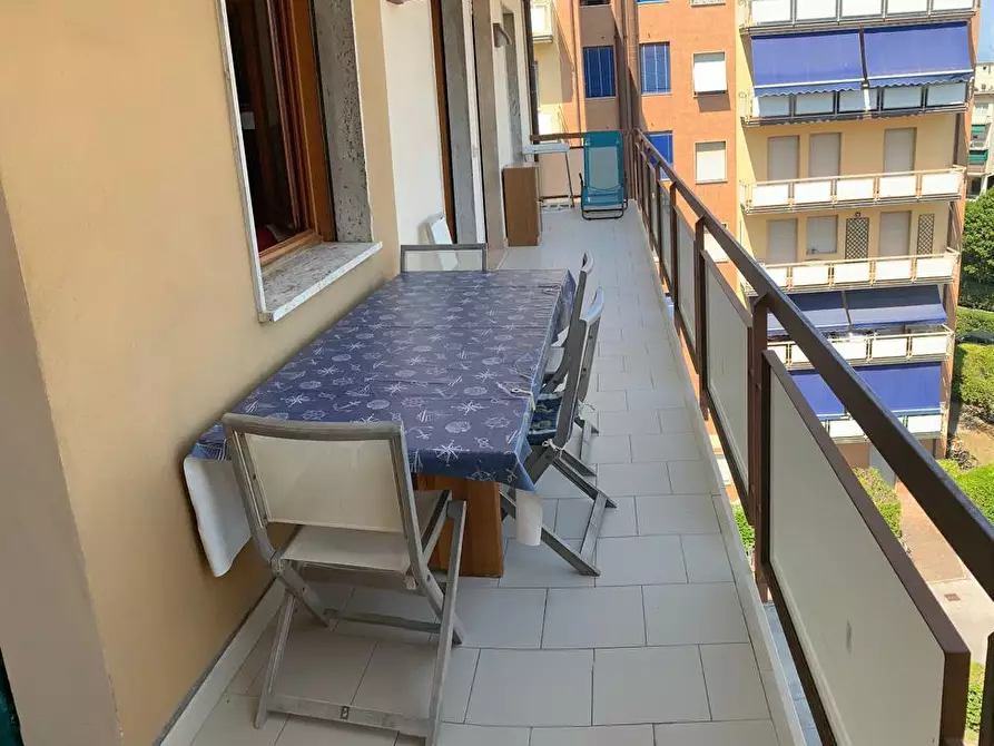 Immagine 11 di Appartamento in affitto  a Viareggio