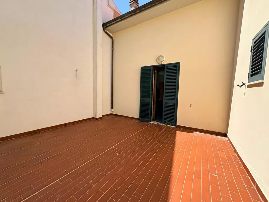 Immagine 12 di Appartamento in vendita  a Cecina