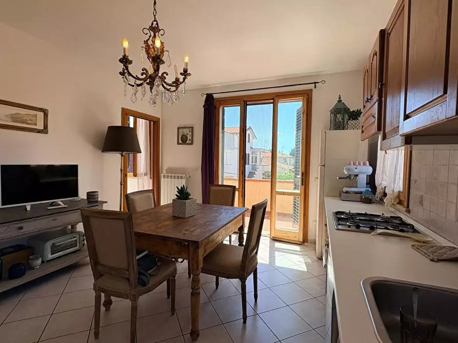 Immagine 4 di Appartamento in vendita  a Cecina