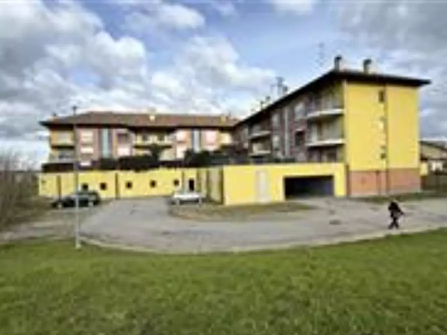 Immagine 1 di Appartamento in vendita  a Oleggio