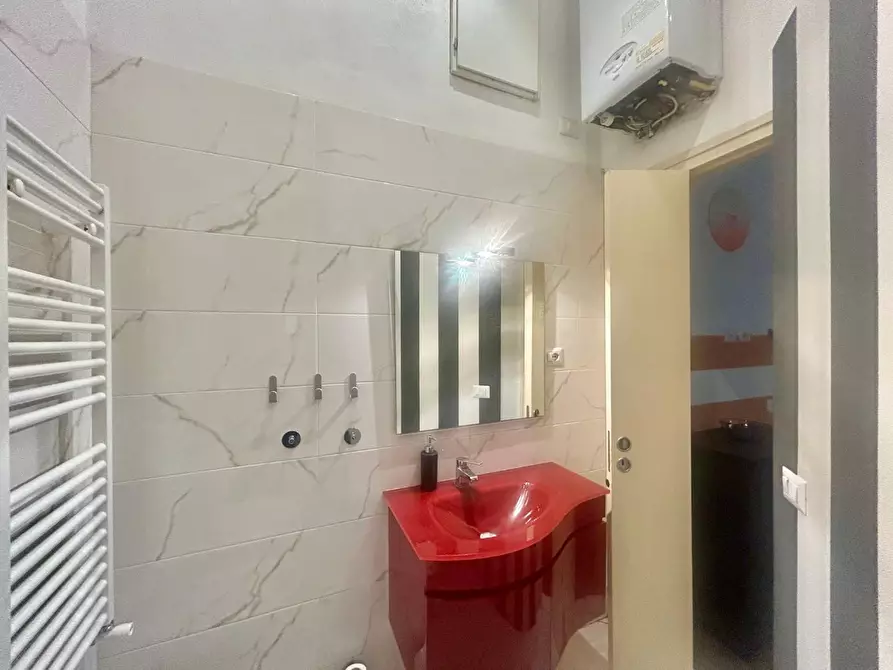 Immagine 10 di Appartamento in vendita  a Siena