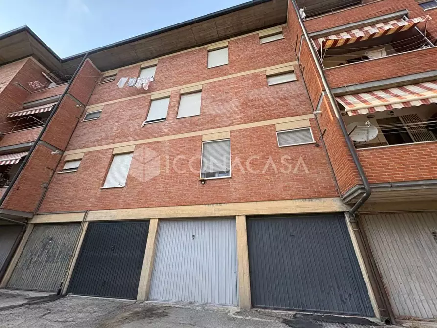 Immagine 33 di Appartamento in vendita  a Pontedera