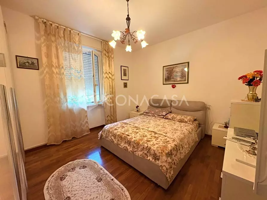 Immagine 19 di Appartamento in vendita  a Pontedera