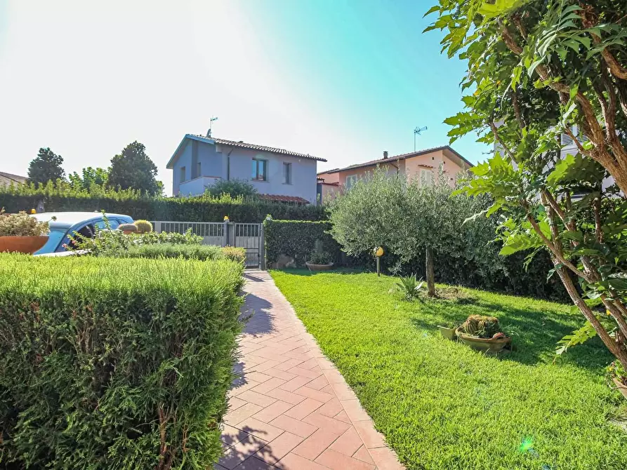 Immagine 34 di Casa bifamiliare in vendita  a San Giuliano Terme