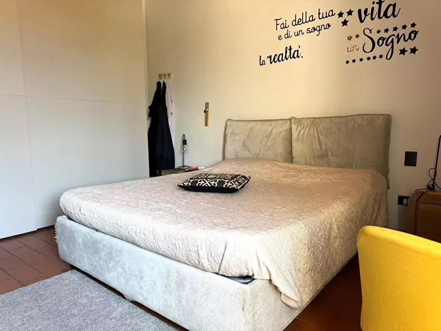 Immagine 10 di Appartamento in vendita  a Lucca
