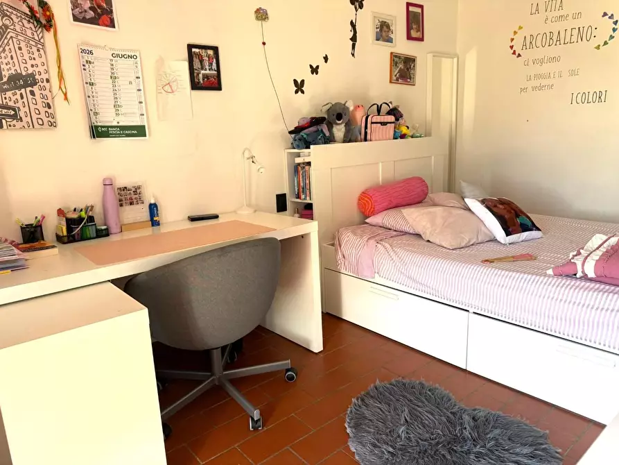 Immagine 17 di Appartamento in vendita  a Lucca