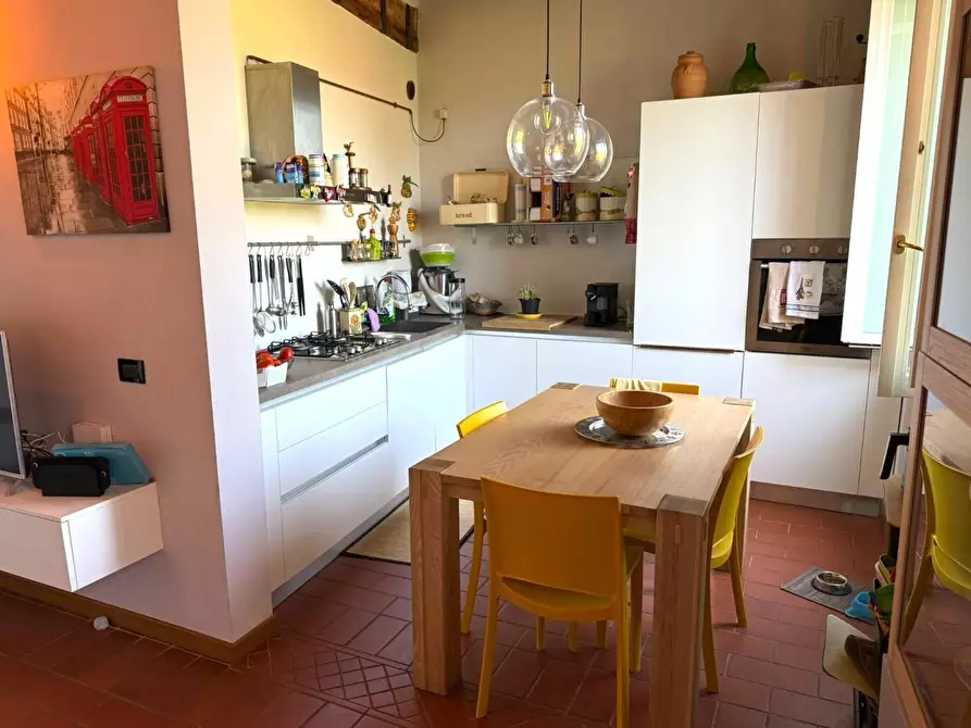 Immagine 3 di Appartamento in vendita  a Lucca
