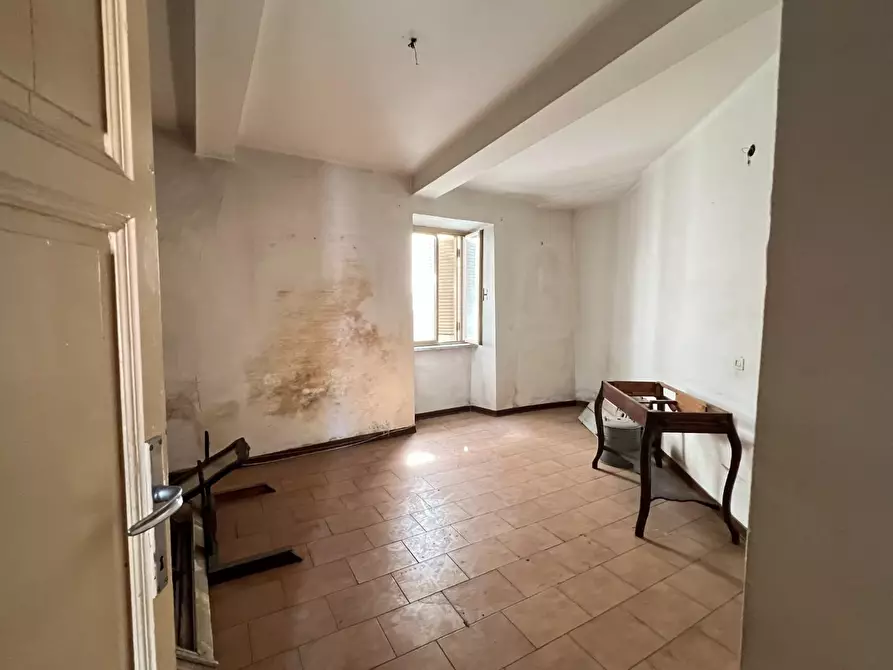 Immagine 15 di Terratetto in vendita  a Massa