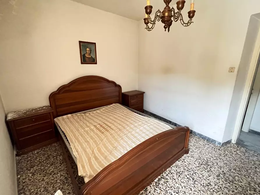 Immagine 28 di Terratetto in vendita  a Massa