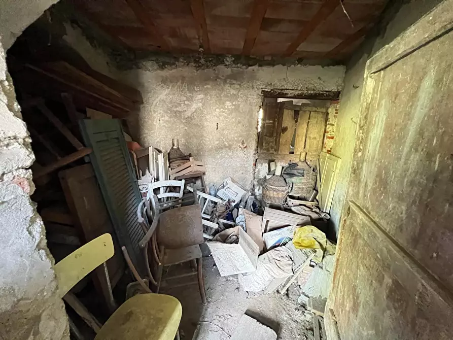 Immagine 44 di Terratetto in vendita  a Massa
