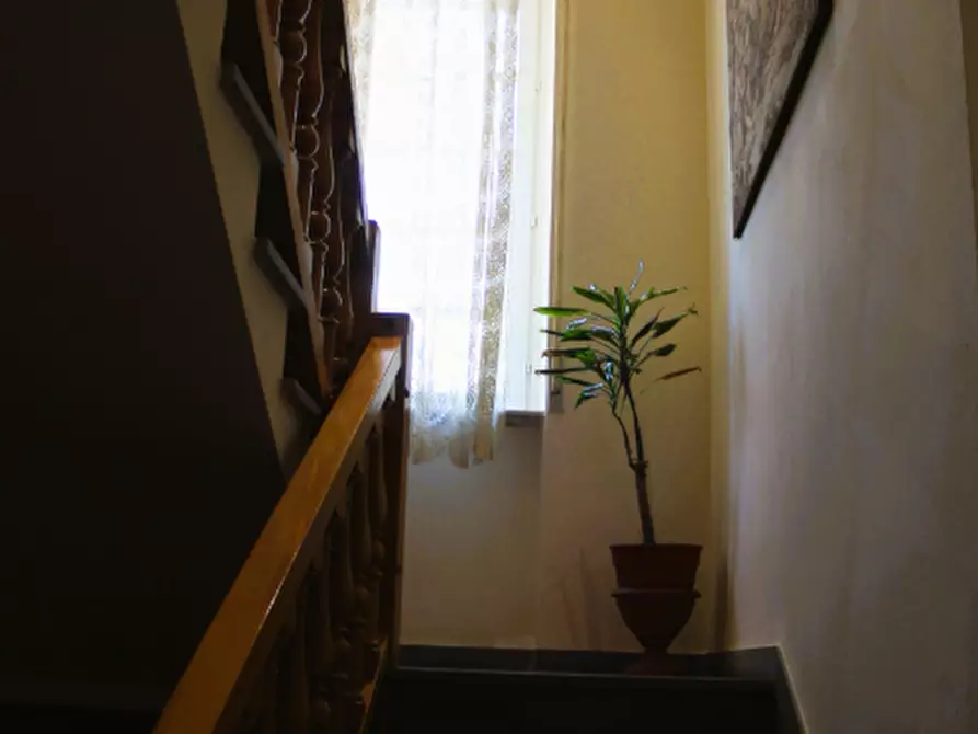 Immagine 10 di Villa in vendita  a Arezzo