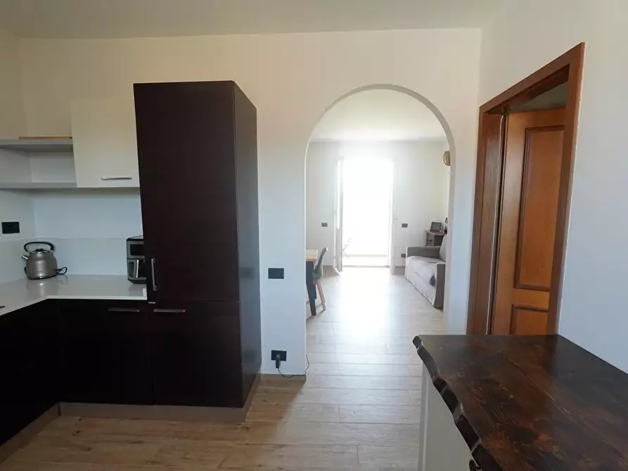 Immagine 12 di Appartamento in vendita  a Lucca