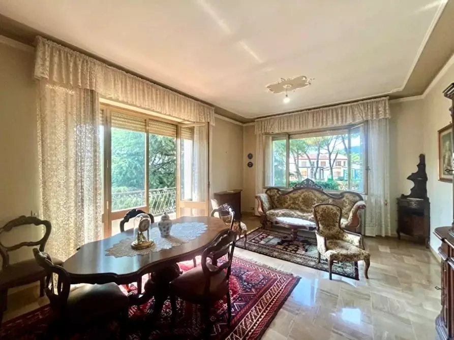 Immagine 6 di Villa in vendita  a Sovicille